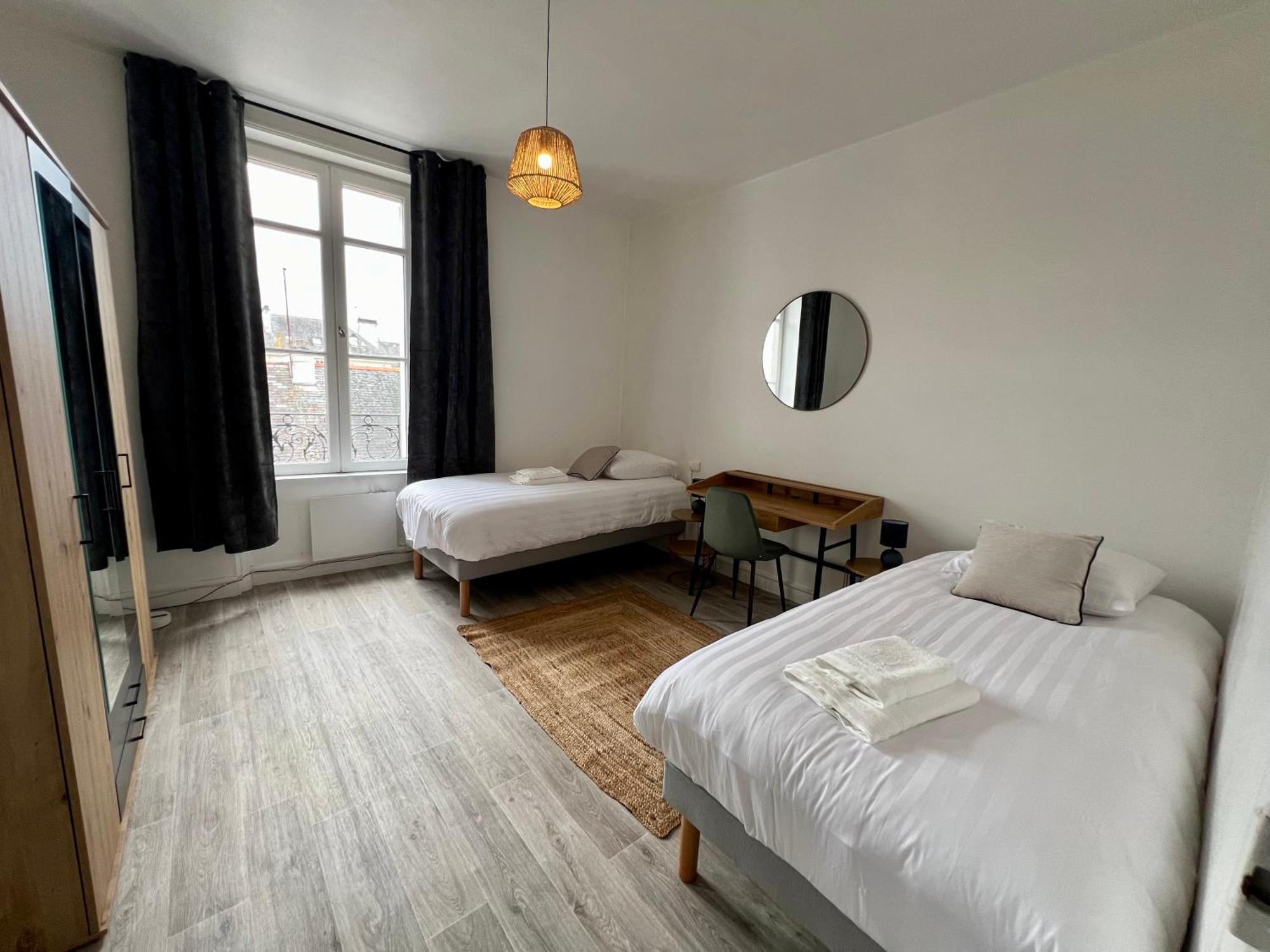 Appartsaintnazaire - Nazaire - 5 - Centre Apartment *